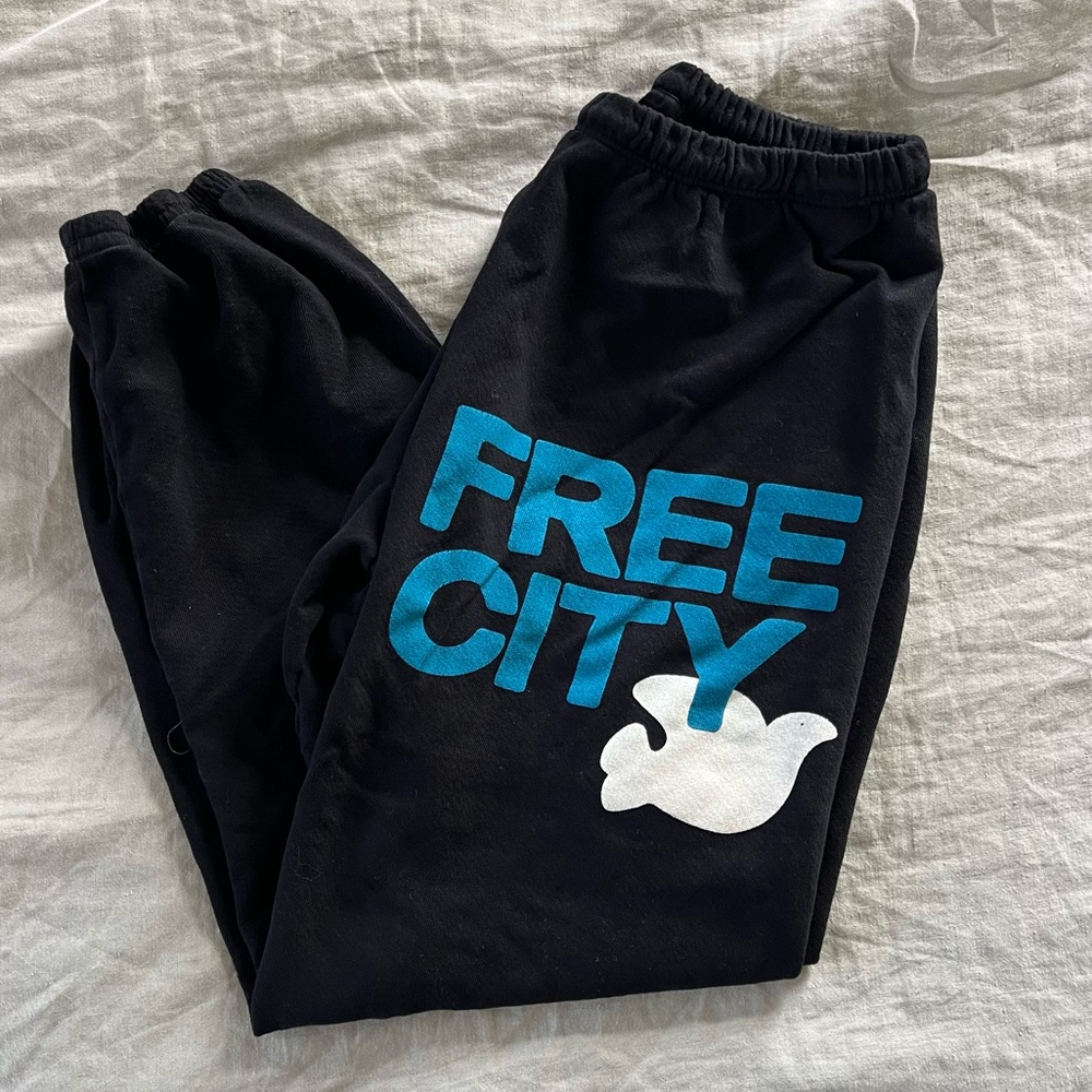 NWOT freecity Black Sweats
